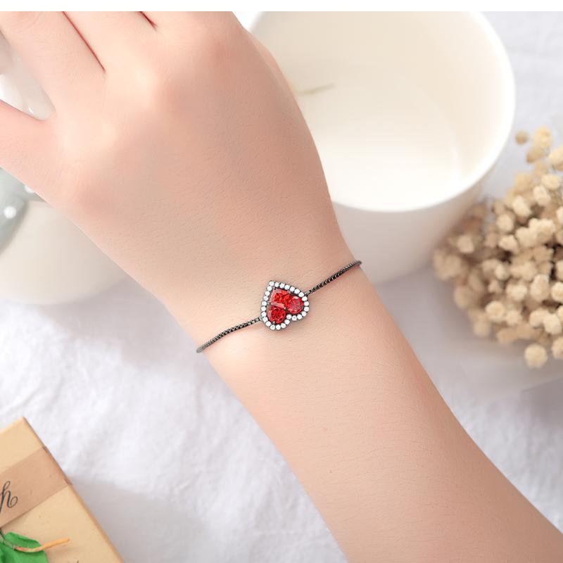 

Charm Bracelets Adjustable Crystal Heart Bracelet Women's Delicate Link Chain Jewelry