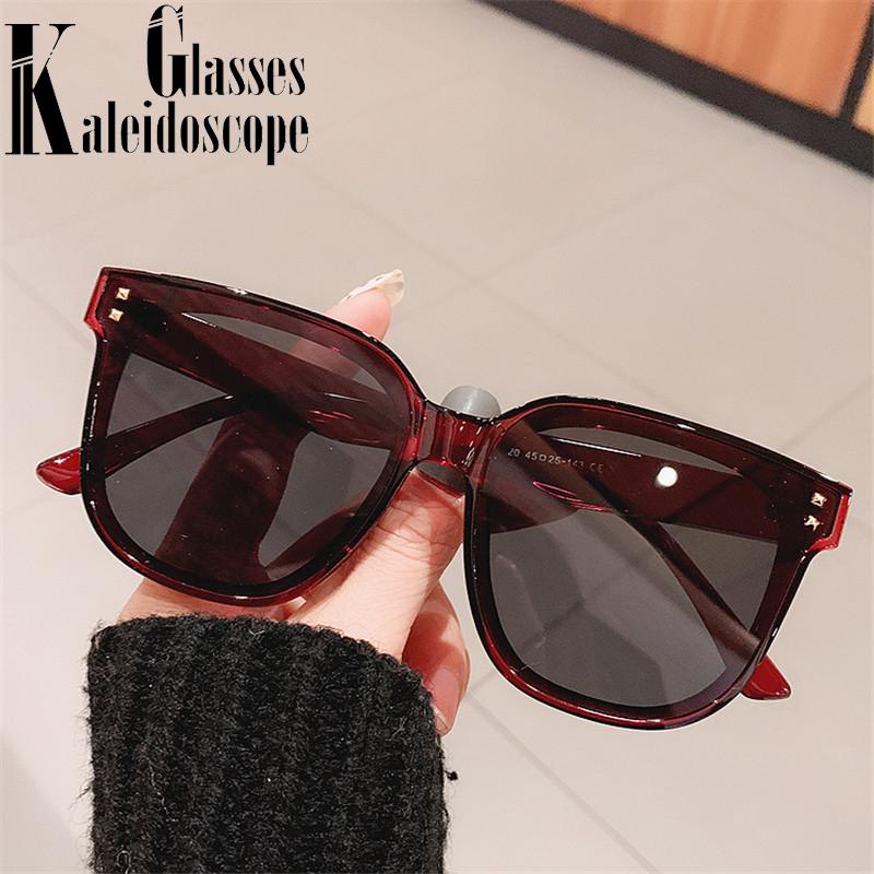 

Fashion Retro Oversized Square Sunglasses Women Men Vintage Sun Glasses Round Face Spectacles UV400 Shades Outdoors Trend Red
