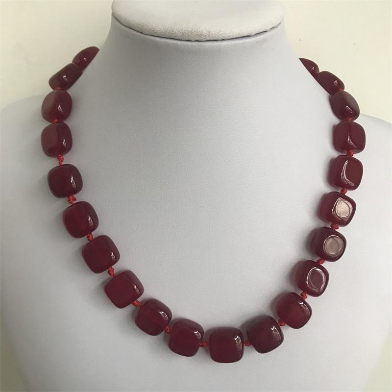 

Vintage Natural Stones Nugget Jewelry Handmade Noble Deep Red Rubies Necklaces Square Gem Stone Beaded Necklace Gift