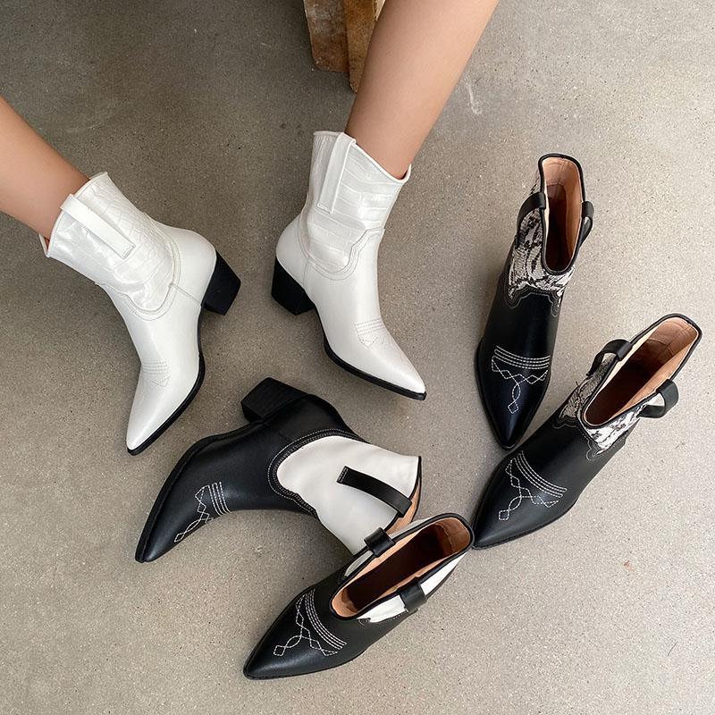 

MONMOIRA Sexy Pointed Toe Western Cowboy Boots Women Snake Print Sewing Ankle Boots for Women Vintage Designer Shoes1, Black