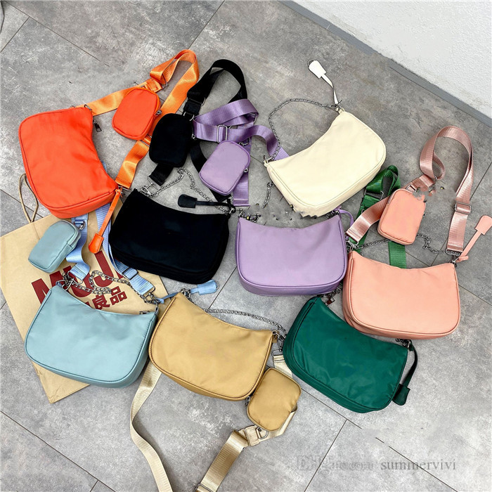 

Designer Big Kids triangle nylon handbag 2022 luxury chldren alar bags with circular purse old girls multi-function bag sets A7520, Black