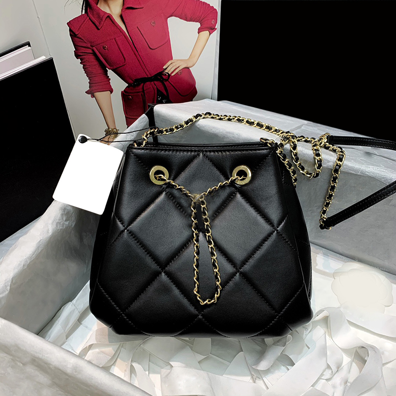 

Small bucket bag Sheepskin and gold metal black AS1801 Fine suede leather Classic turbot drawstring bag It's got a lot of capacity