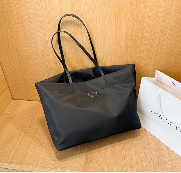 

Luxurys Designers Bags Handbag Women Shopping Bag Large Quantity Totes High Quanlity Female Shoulder Bagss Big Brand Original parachute fabr, Blue