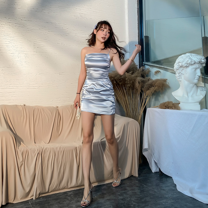 

2021 Summer New Elegant Electro-optical Neblina Blue Imitation Silk Sexy Spaghetti Strap Mini Dressed in Women' Party UU4Y, Clear