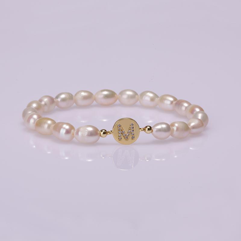 

Boho Natural Freshwater Pearl Beaded Copper Micro-inlaid Zircon 26 Alphabet Letter Name Charm CZ Strand Unisex Bangle Bracelet