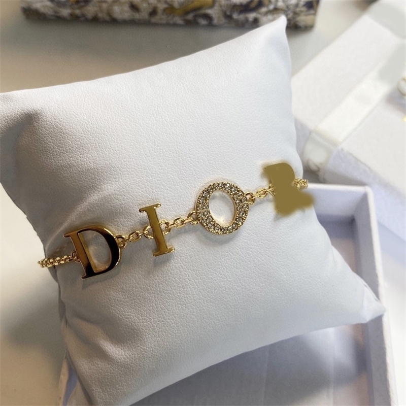 

d Family New Style Brass Material Letter Band Diamond Necklace Dio Bracelet