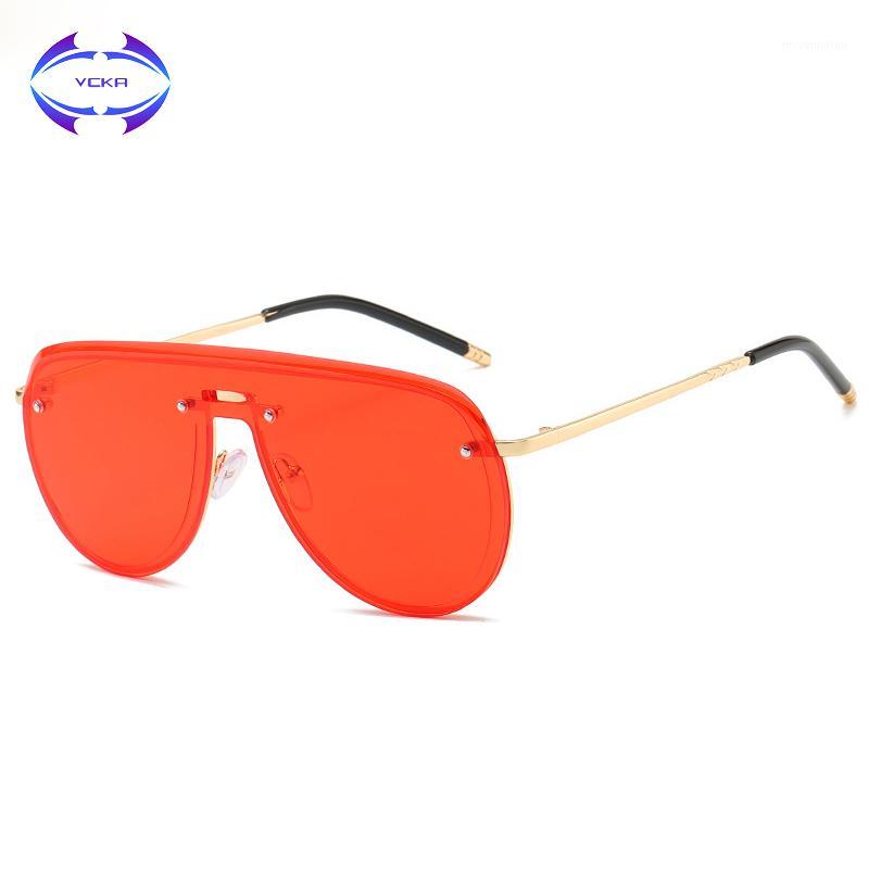 

VCKA Conjoined lens Oversized Sunglasses Women 2020 New Gradient One Piece Lens Ladies Sunglasses Red Sun Glasses UV4001