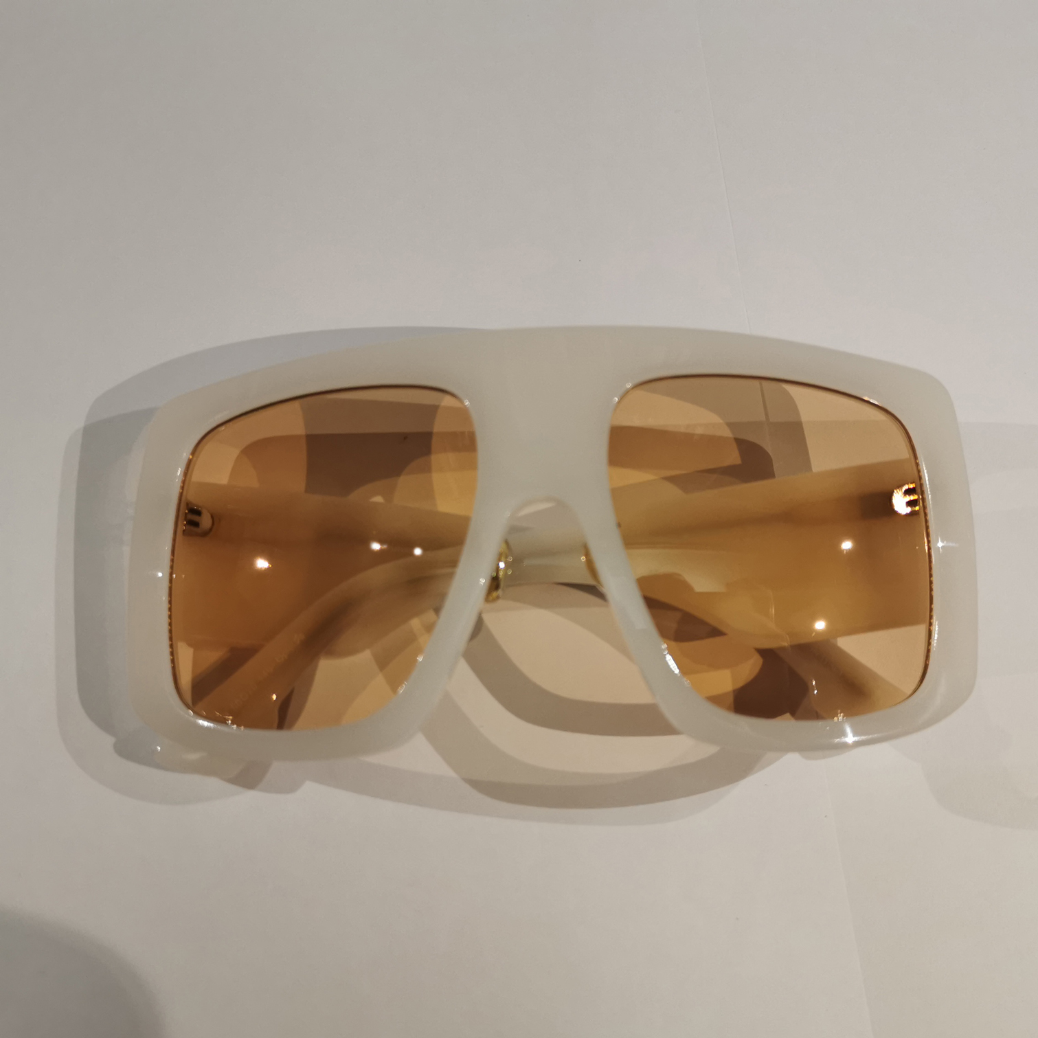 

Oversize Mask Sunglasses for Men Women White Yellow Lens Square Shield Wrap Sunglasses UV400 Glasses with Box
