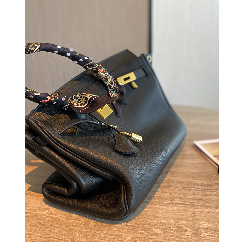 

WOMEN BAG Customized Upgraded First Layer Cowhide Black Genuine Leather Large Capacity Portable Shoulder All-Matching, Upgraded black 25cm gold buckle