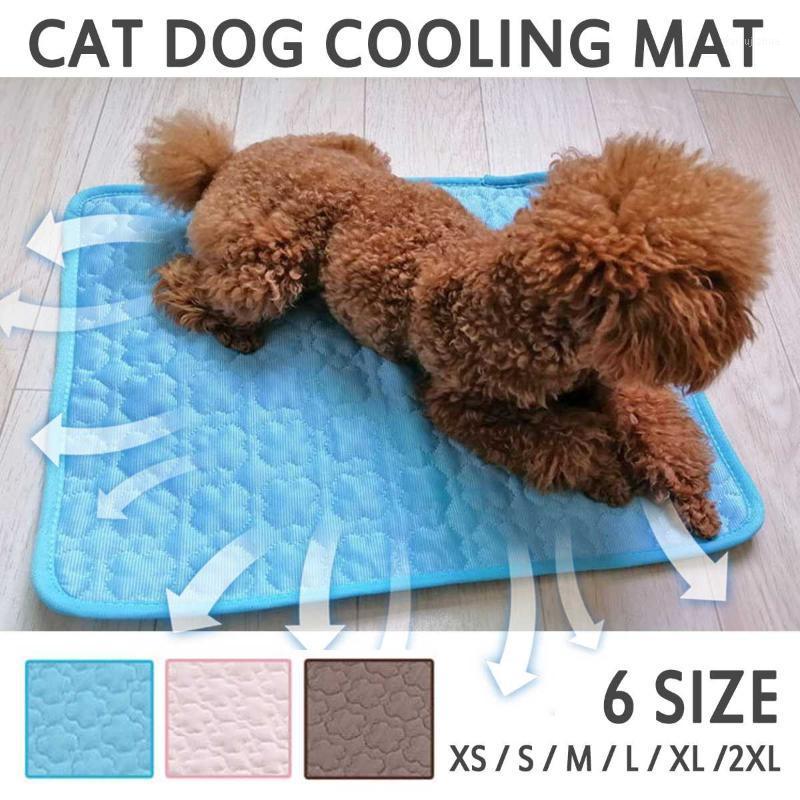 

2020New Summer Dog Mat Small Large Size Ice Silk Cool Pet Beds Sofa Cushion Fit All Pet Puppy Cat Summer Cooling Mat1, Pink