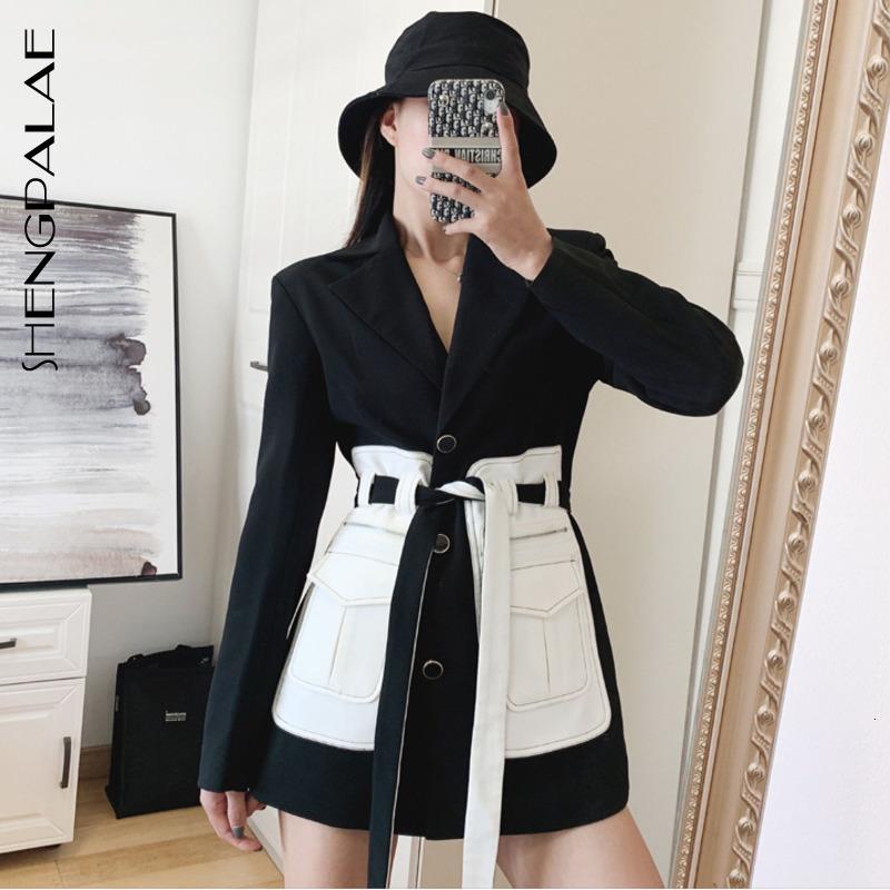 

SHENGPALAE 2020 New Fashion Spring Blazer For Women Lapel Contract Color With Belt High Street Loose Casual Blazer Feminino A842, Black
