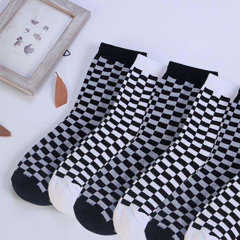 

Fashion New 1 Pair Trends Unisex Socks Checkerboard Geometric Checkered Men Women Cotton Socks High Quality Drop Ship1