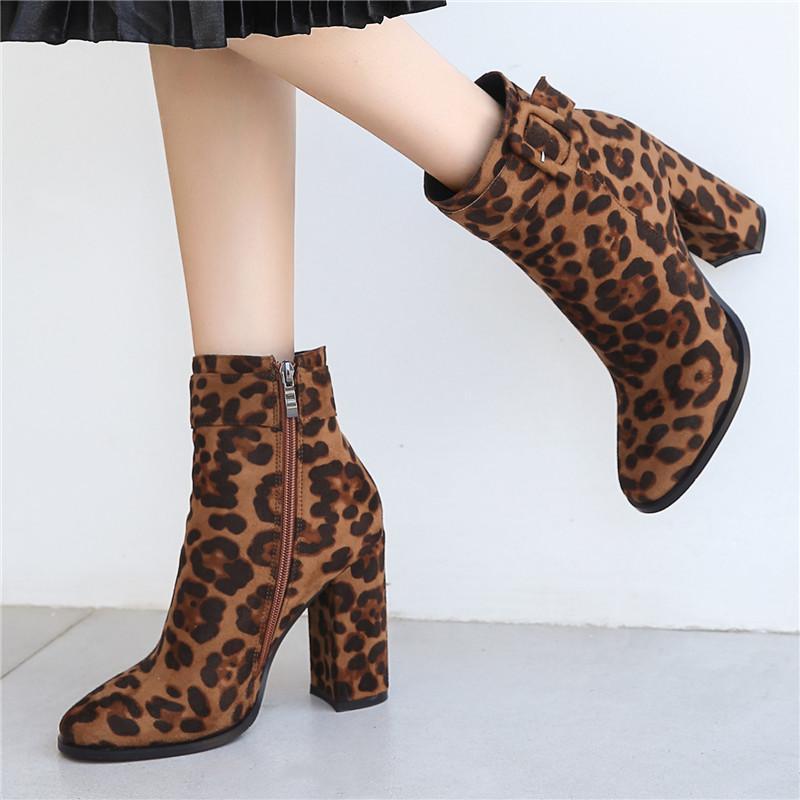 

New Fashion Suede Leopard Thick Heel Ankle Boots Belt Buckle Round Toe High Tube Women Shoes Short Plush Lining Fall Winter 10cm1