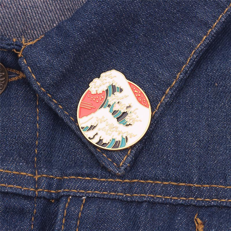 

Pins, Brooches The Great Wave Brooch On Collar Round Enamel Pin For Women Men Jewelry Coast Of Kanagawa Hokusai Painting Art