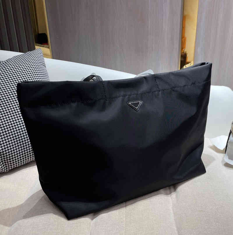 

2021 Ladies Large Brand Bag Shopping Bag High Fashion Recycled Nylon Tote Bag Ladies Shoulder Luxury Designer Handbag, Extra postage