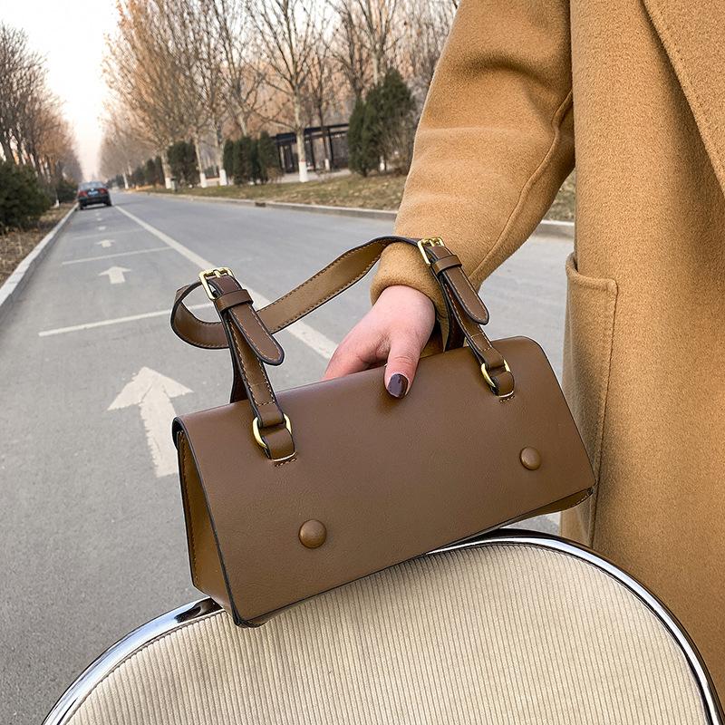 

French stick bag female 2021 spring new fashion retro Pu women's single shoulder bag Korean style cross arm, Black