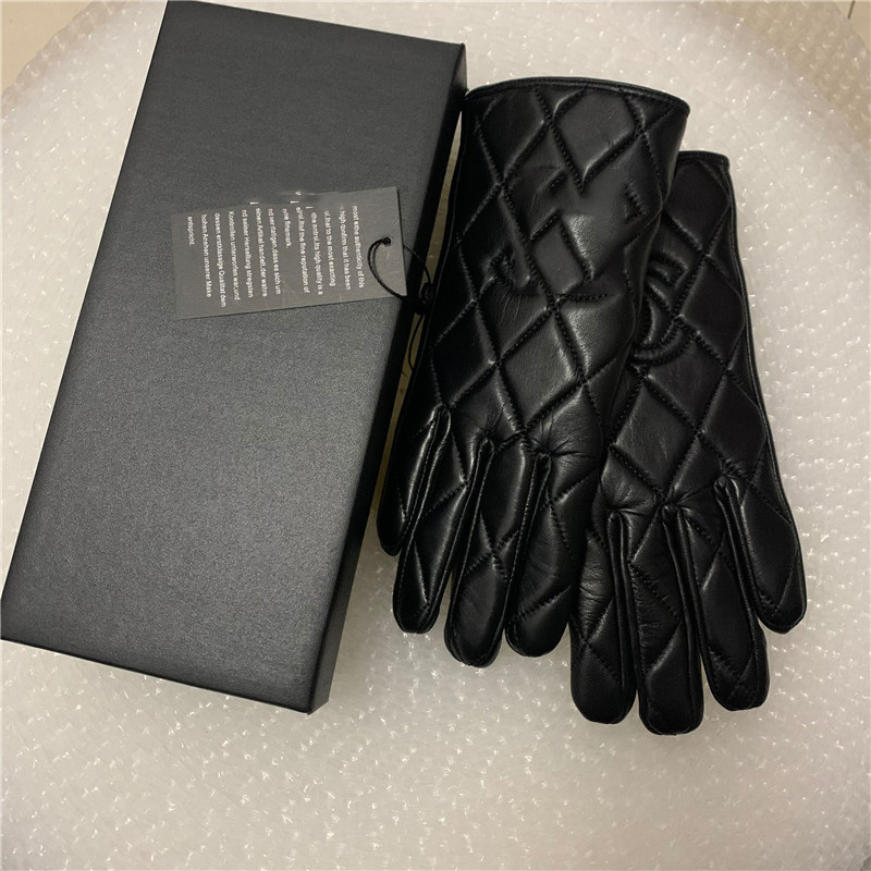 

High-quality winter leather gloves and wool touch screen rabbit fur cold - resistant warm sheepskin fingers