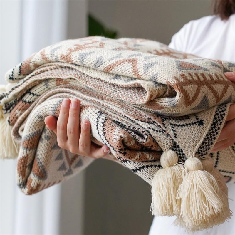 

Knitted Triangle Ethnic Style Tasseled Sofa Throw Restro Couch Blanket Soft Bed Runner ins photographic Throw Blanket