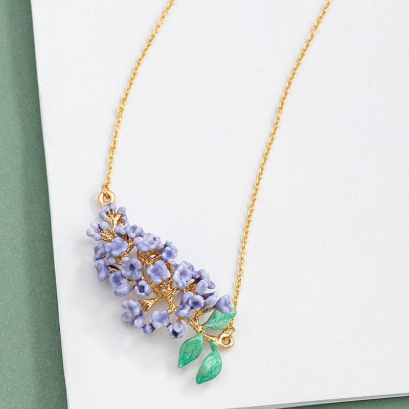 

Enamel Glaze Lavender Pendant Necklace for Women High-end Jewelry Accessories Gold Color Clavicle Chain Chokers Necklace Collier