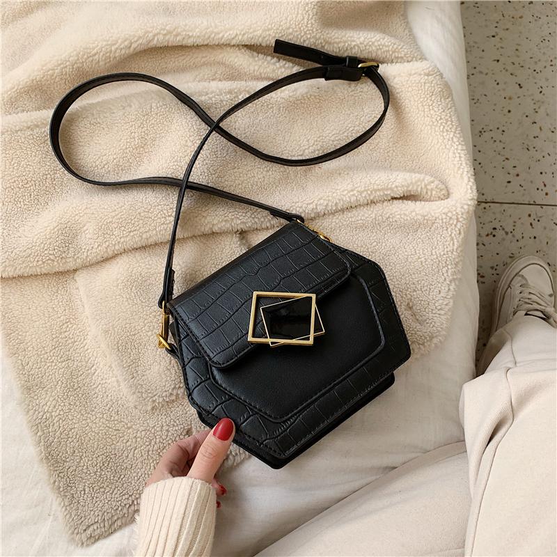 

Women Messenger Bag Stone Pattern Shoulder Bag 2021 New Winter Women Crossbody Small Zipper Fashion Ladies Mobile Phone Bags, Black
