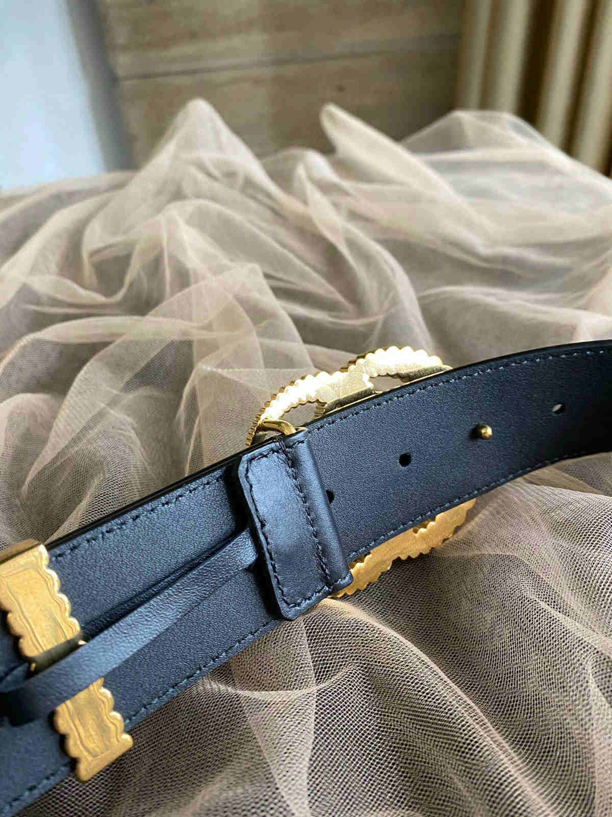 

New best quality black genuine leather with torchon gold buckle women belt with box men designers belts men belts designer belts 372, Belt with white black box