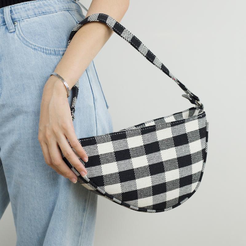 

Chain Designer Luxury Women's Small Underarm Bags Female 2021 Fashion PU Leather Shoulder Crossbody Handbags, Black