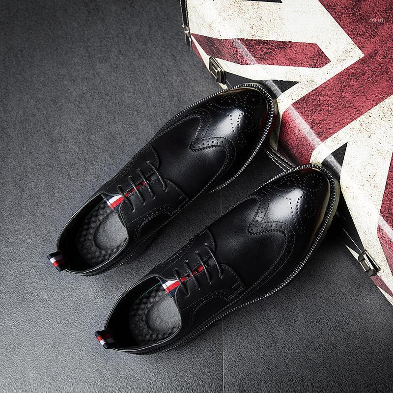 

2020 Ltalian Luxury Designer Leather Handmade Shoes Men Vintage Carved Lace-up oxfords shoes for Men Dress1, Black