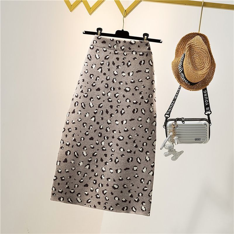 

autumn 2021 New straight for women fashion wrap thin leopard hip knit winter long retro skirt sharing bottoms y311 IS1W, Unkkafeiseunk