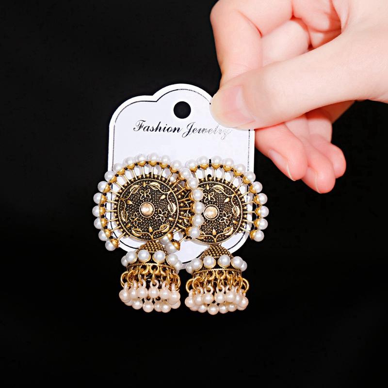 

Ethnic Retro Gold Carved Jhumka Earrings For Women Vintage Sector Pearl Bell Tassel Dangling Earrings