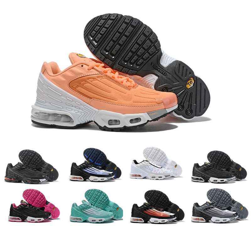 max TN 3 III vente chaude Hommes Femmes Mercurial TN Plus III 3 Tn Triple Noir Blanc Chaussures de course plus extérieur maxes Hommes Baskets Bas