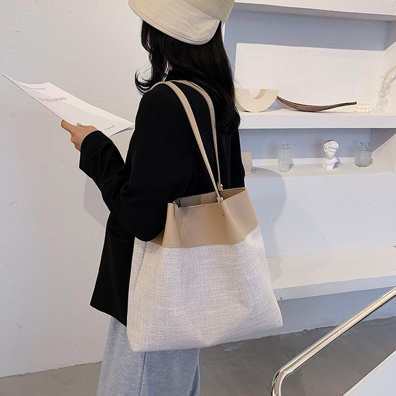 

2021 new female bag stitching linen bag bucket soft surface large capacity single shoulder purses and handbags, Black