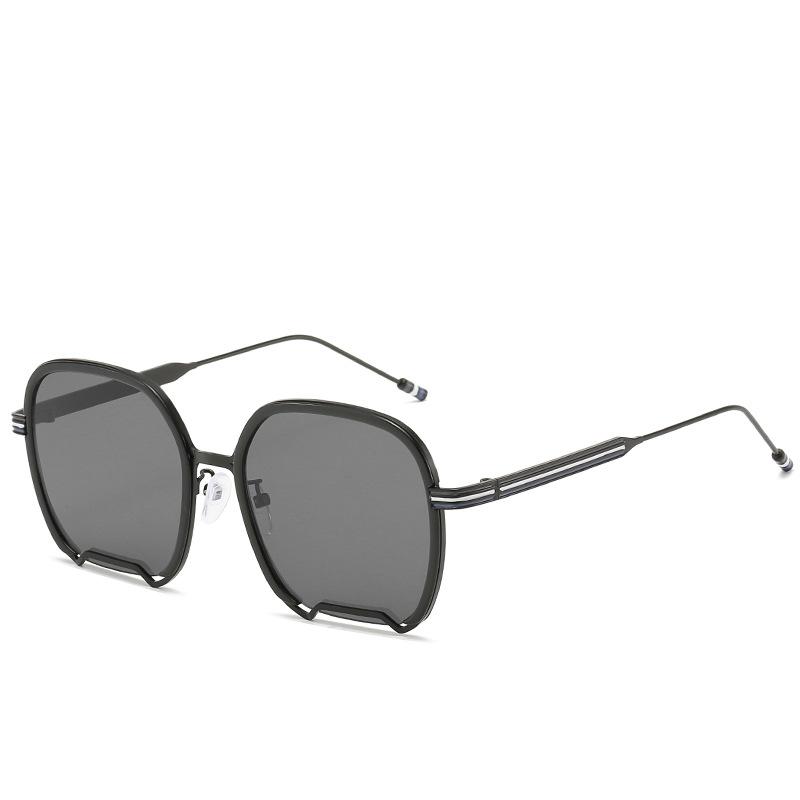 

Korean Version Women Sunglasses Big Frame Square Sun Glasses for Woman Abay Street Shot Round Face Travel Retro UV400 Oculos