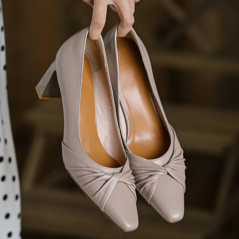 

2021 Genuine Leather Women New Spring Fashion High Heels Finger Black White Foot As Party Wedding Shoes Gxfm, Ufen