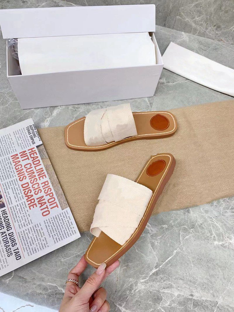 

2021 sneaker Women Woody Mules Fflat Slipper Deis Lady Lettering Fabric Outdoor Leather Sole Slide Sandal