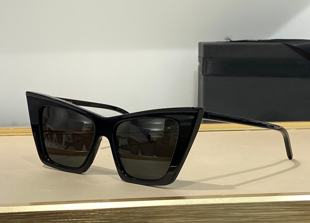 

Black/Grey Cat Eye Sunglasses Fashion Design Sun Glasses for Women Large Sunglasses UV Protection Eyewear with Box, White;black