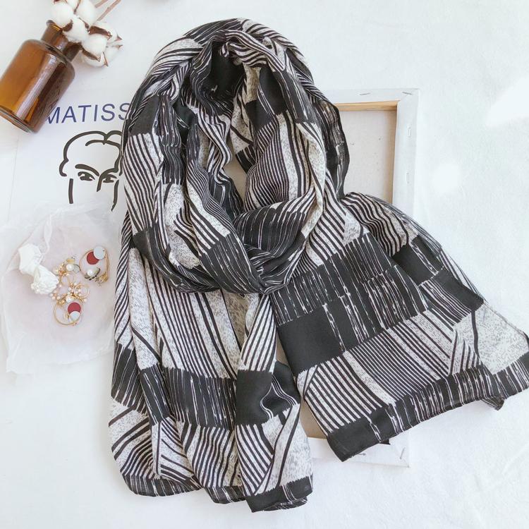 

2021 Autumn Winter Stripe Print Scarves Shawls Wrap Women Soft Long Scarf Muffler Hijab Beach Headband Free Shipping