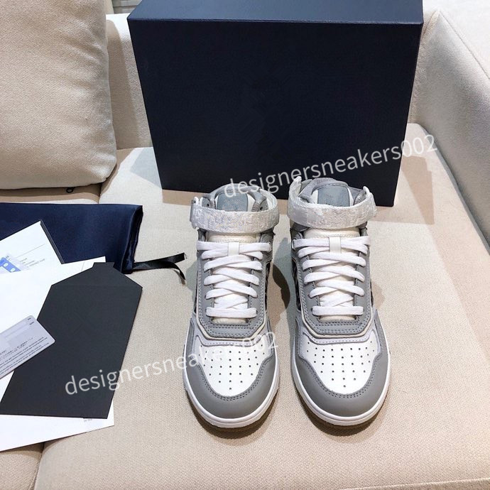 

2021Womans spring summer Elegant styles women shoes Rhinestone high heels crystals pointed toe mesh Pumps woman sole wedding shoes xl201201, 02