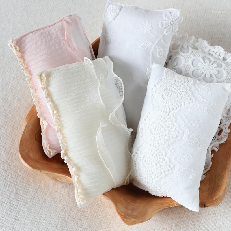 

2020 Newborn Photography Props Photo Props Pillow Mini Studio Baby Photography Accessories Hair Lace Floral Cushion for Cat1, Coffee