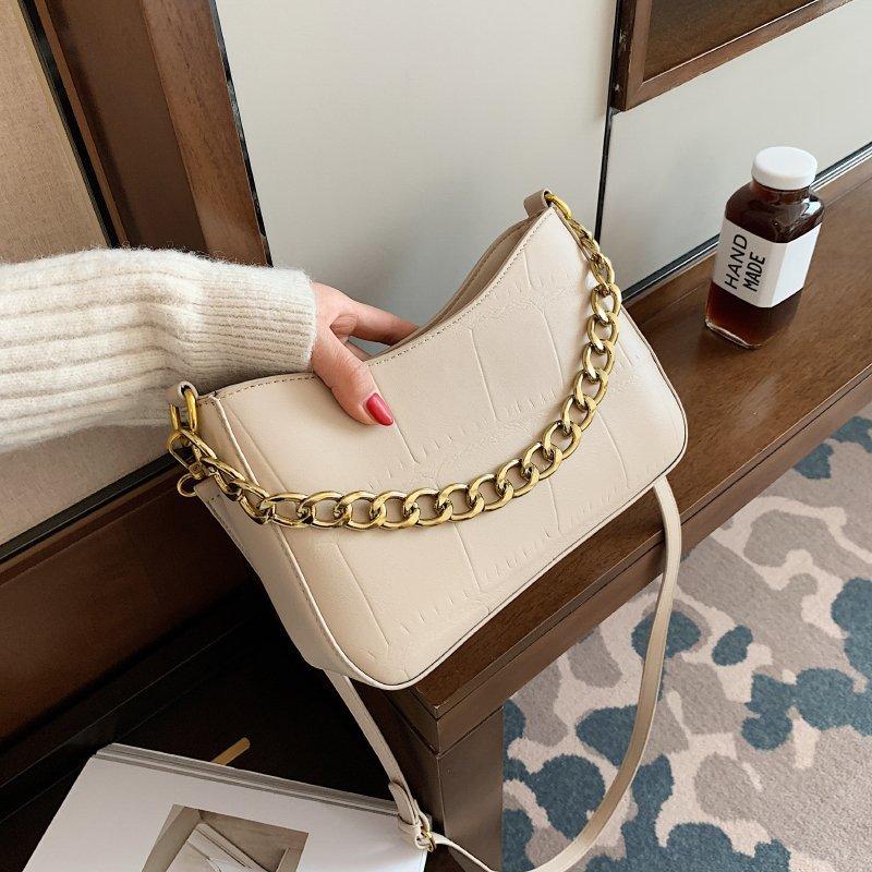 

OLSITTI Small PU Leather Chain Crossbody Bags for Women 2021 Winter New Stone Grain Designer Zipper Messenger Bag, Black