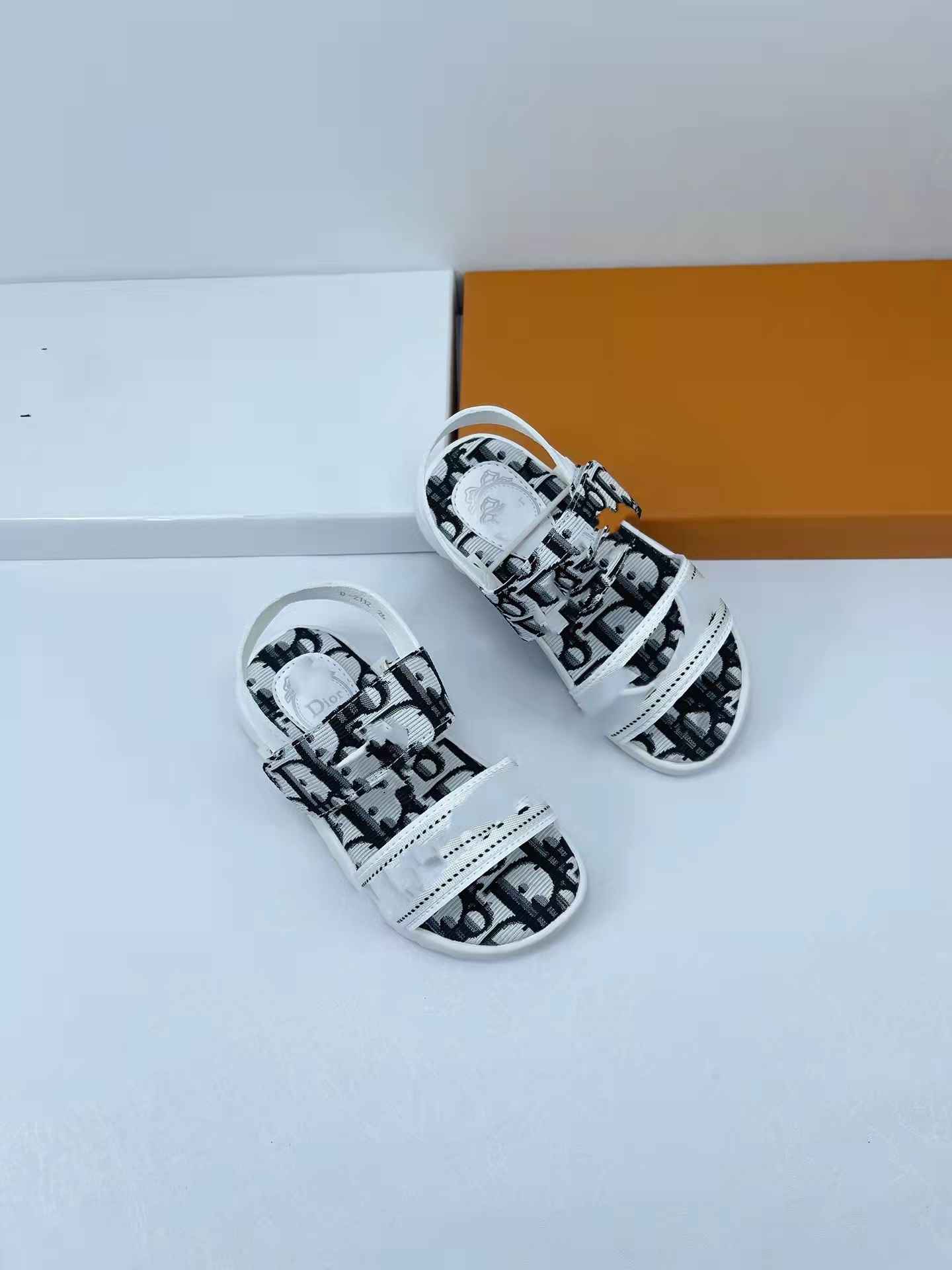 

baby boy and girl summer sandal shoes black leather beach slippers boys house slipper white girls fashion shoe dress send with box