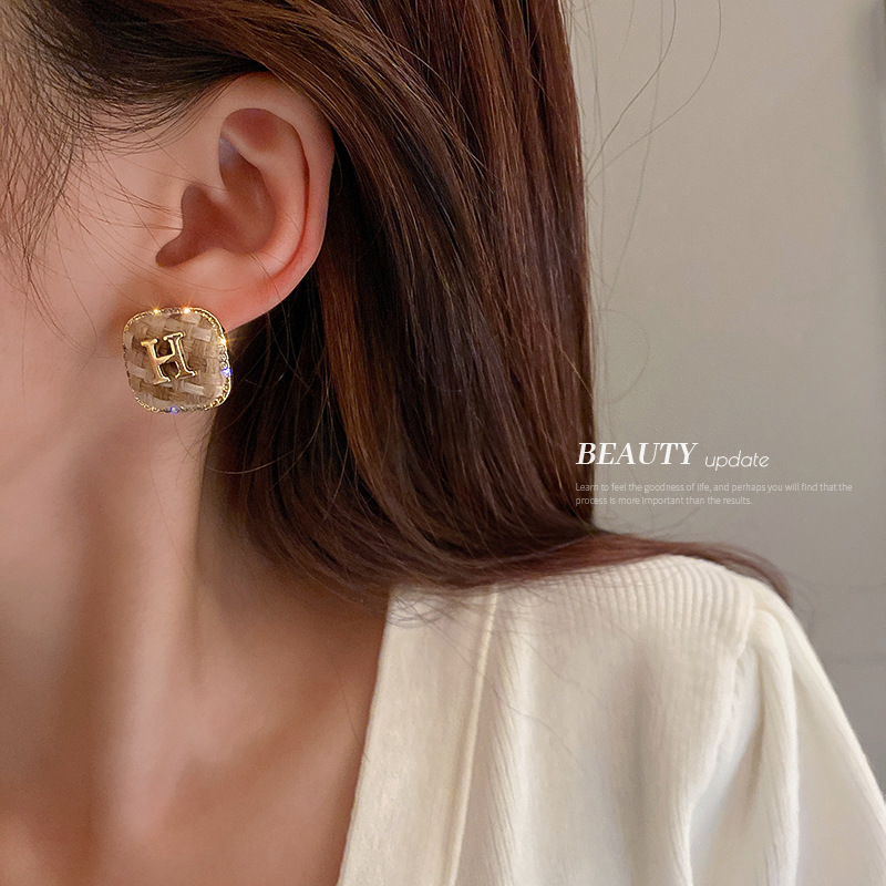 

925 Silver Stud Rhinestone-Encrusted Letter H Square Earrings Korean Niche Design Earrings Autumn and Winter New Fabric Craft Earrings for W