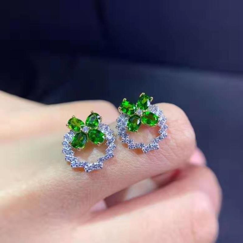 

Video! natural 3*4mm diopside stud earrings s925 sterling silver flowers fine jewelry for women party green gemstone