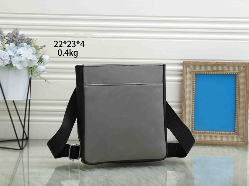 YQ Briefcase PM riefcase Men's backpack Messenger Bag Cross Body Eclipse Canvas Leather Hobo Shoulder Purses Totes Designers Luxurys Mens Ha-image-754964961