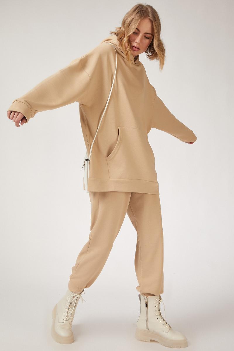 

Happiness ist. Women's Hooded Oversize Knit Tracksuit Set FN02428, Cream