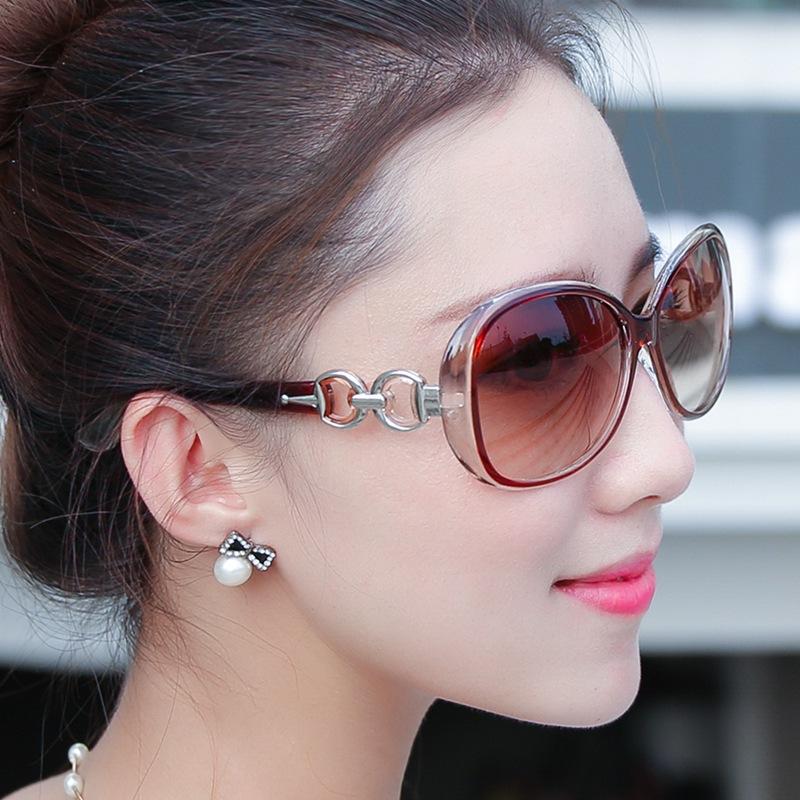 

EL Malus]Fashion Retro Oval Frame Sunglasses UV400 Vintage Women Female Black Red Sun Glasses Brand Designer Eyewear Mirror
