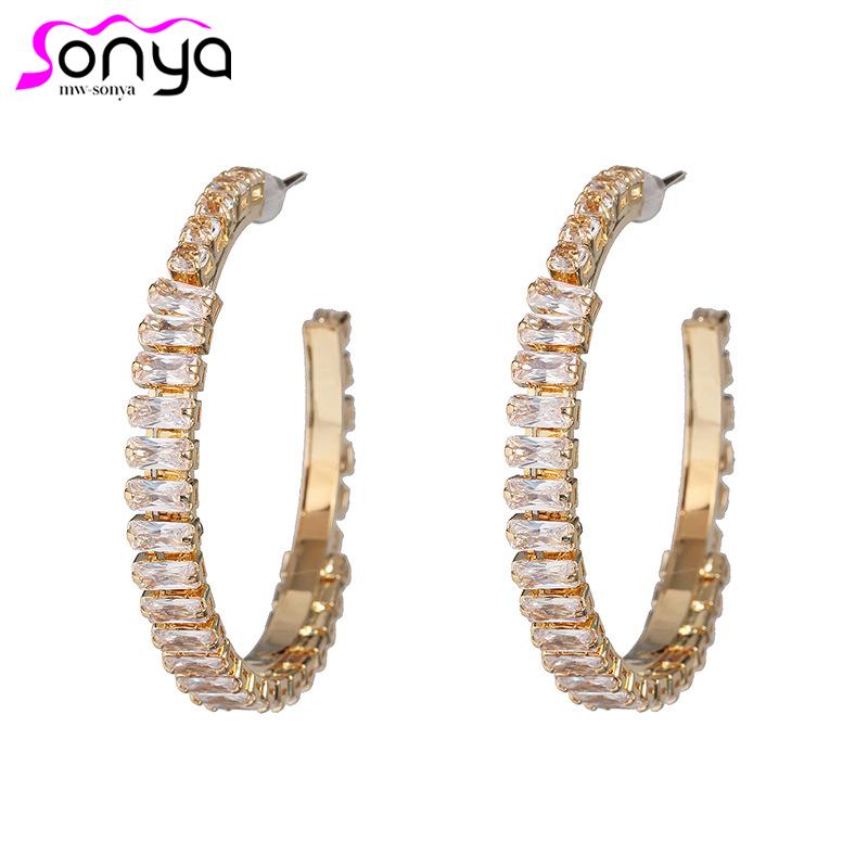 

Hoop & Huggie American Trendy Fashion Minimalism Alloy Rhinestone C Shape Earrings Female Shiny Accessories Gifts ET1349