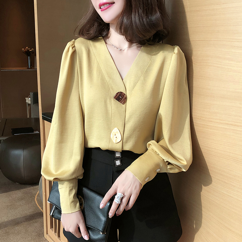 

2021 New Vintage Sleeve Blouse Women Spring Summer Elegant V-neck Button Cardigan Haut Femme Blusa Womens Tops and Blouses Bfoh, Beige
