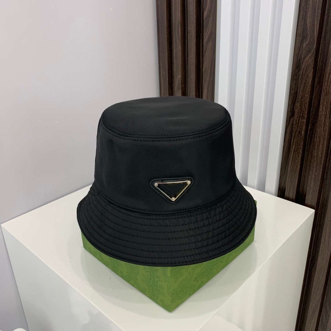 

Fashion designer bucket hats black triangle logo printed designers fisherman sun hat high quality casual sunhat