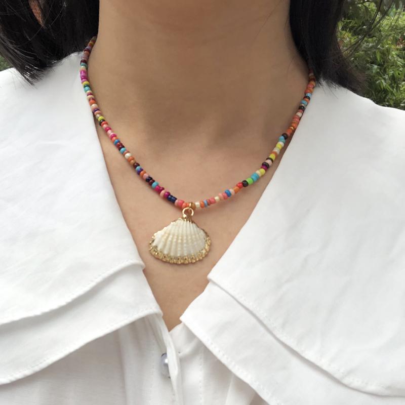 

Trendy Boho Jewelry Necklace Multi-Color Beads Choker Natural Seashell Gold Color Plated Pendant Jewelry Necklace for Women Gift
