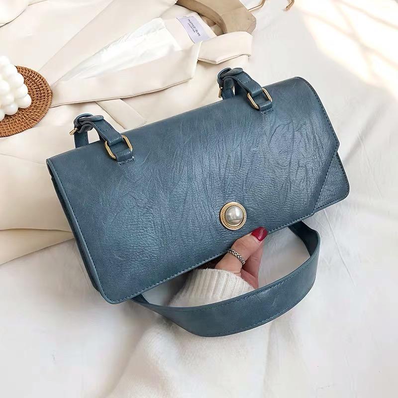 

Autumn and Winter New Style Handbags Fashion Shoulder Bag Diagonal Small Square Bag Messenger Purses and Handbags, Black
